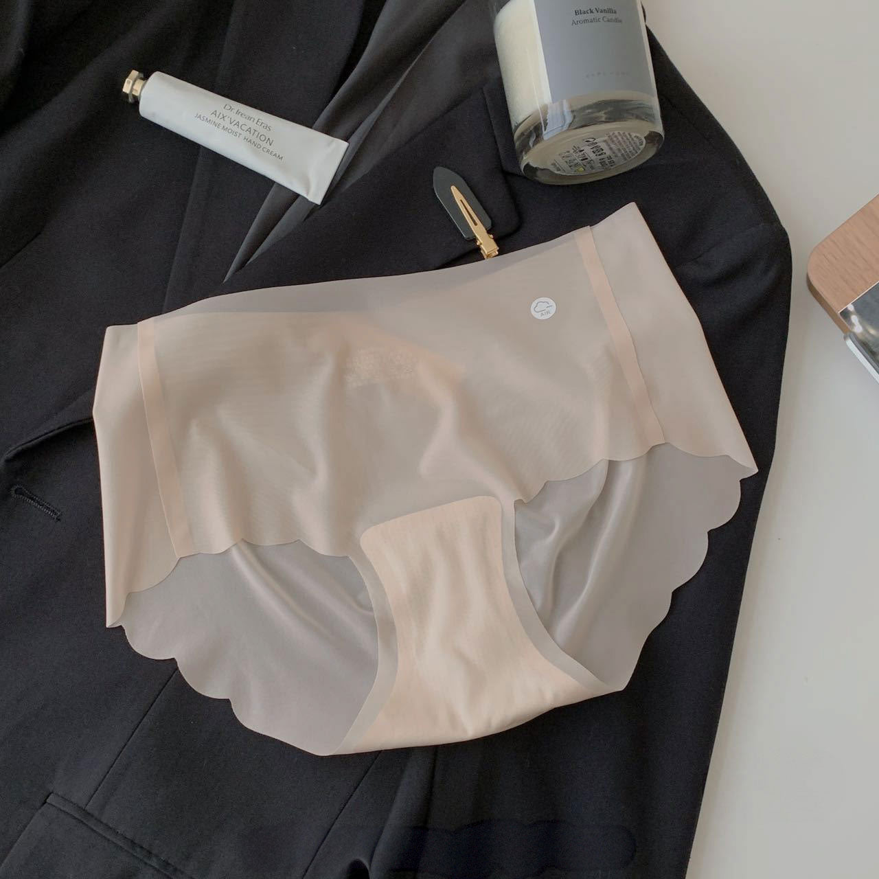 Cloud ice silk panties